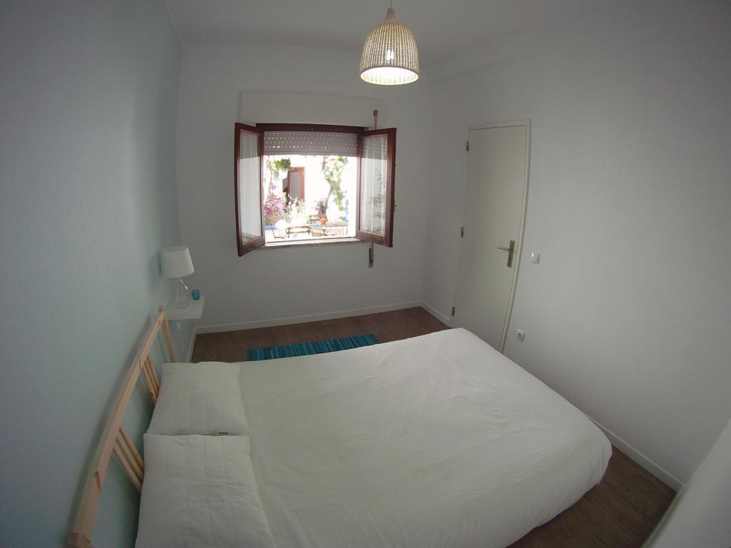 Ahoy Porto Covo Hostel Ruang foto